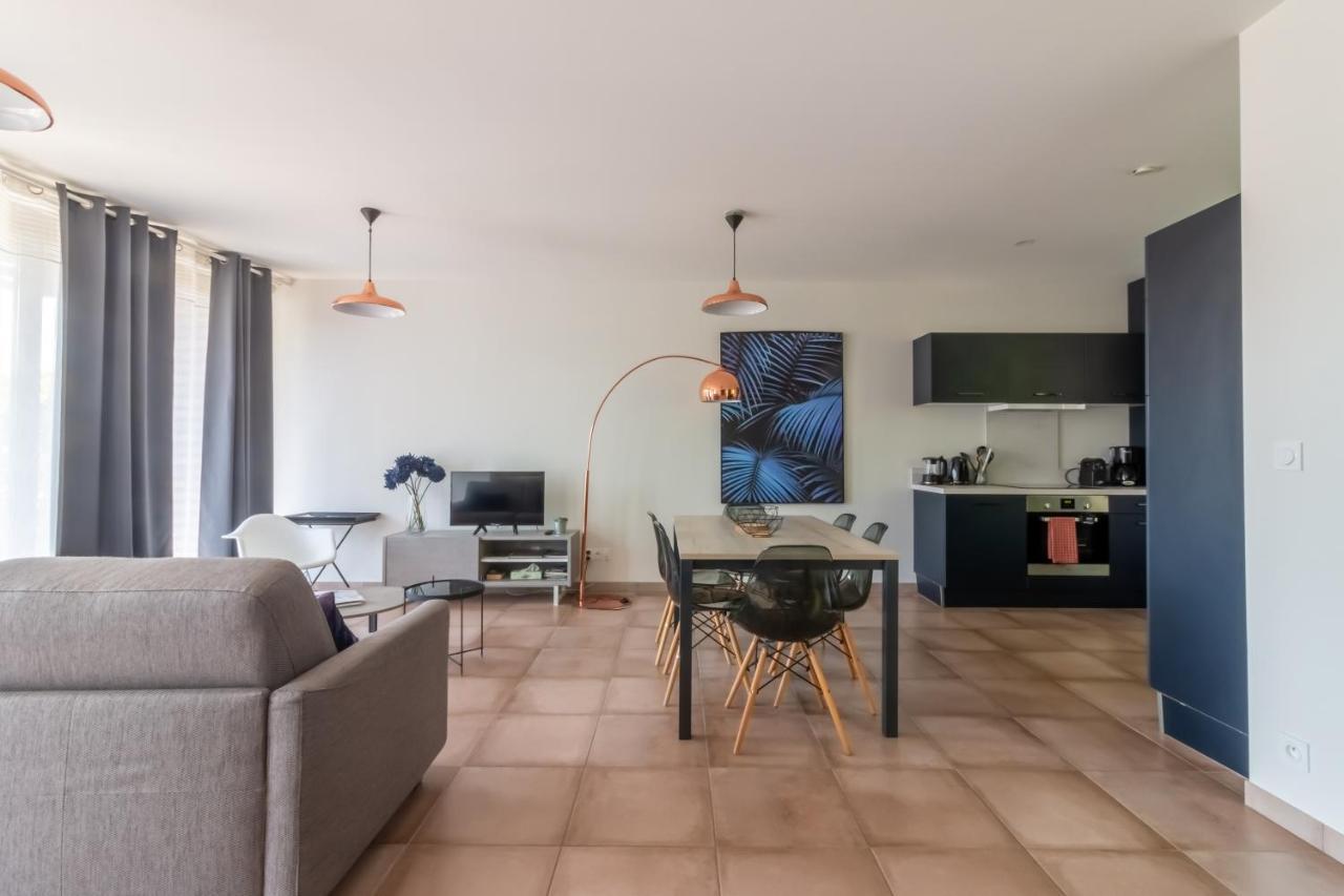 Apartamento Plein Soleil avec Jacuzzi Privatif et parking privé Sarlat Exterior foto